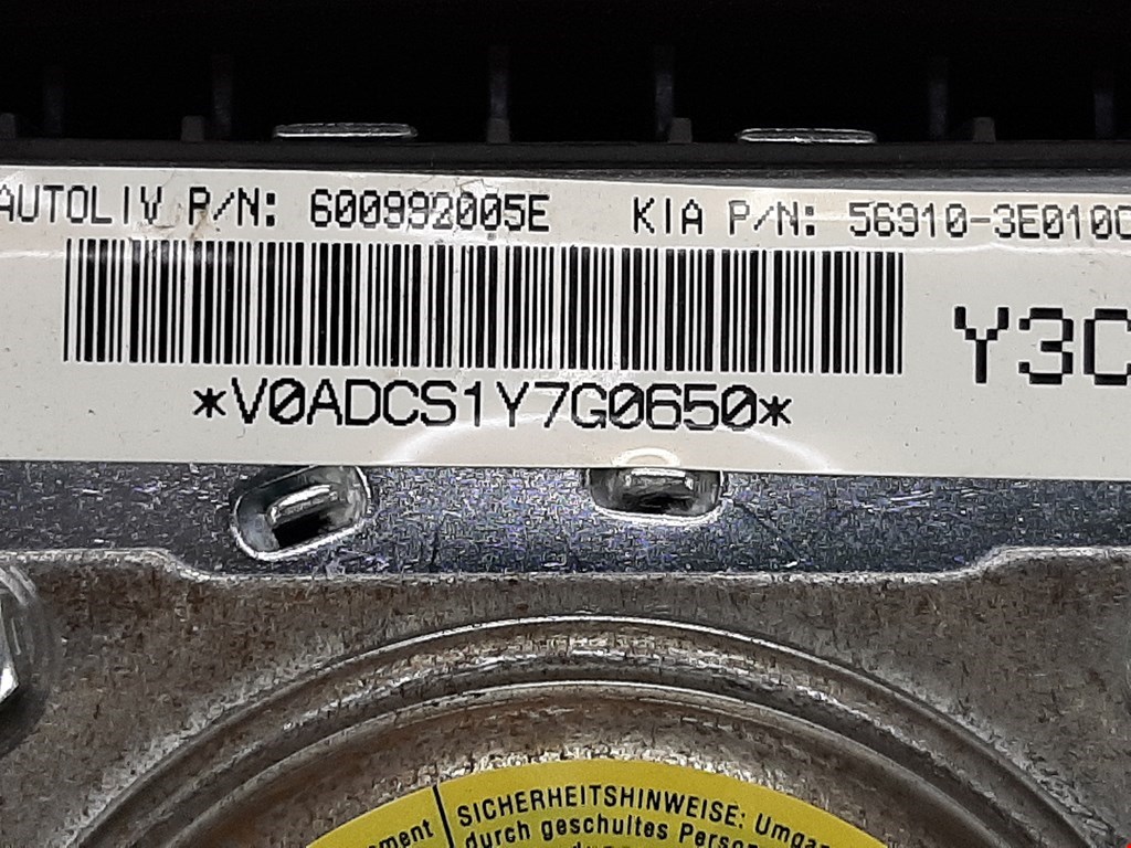 Подушка безопасности в рулевое колесо KIA Sorento 2002-2009