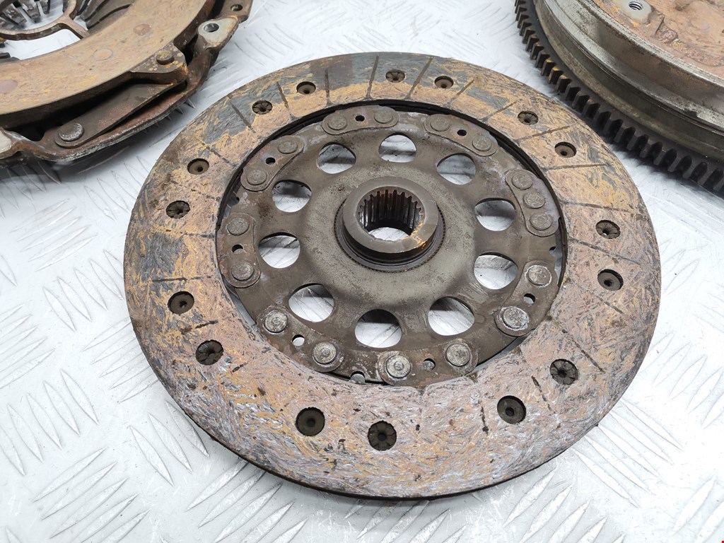 Маховик (демпфер сцепления) BMW 3er E90/E91 2005-2012