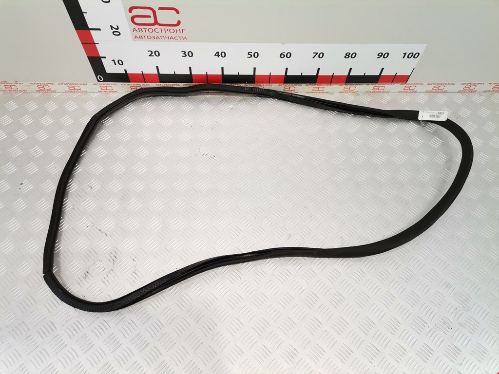 Уплотнитель двери AUDI A8 D3 2003-2010