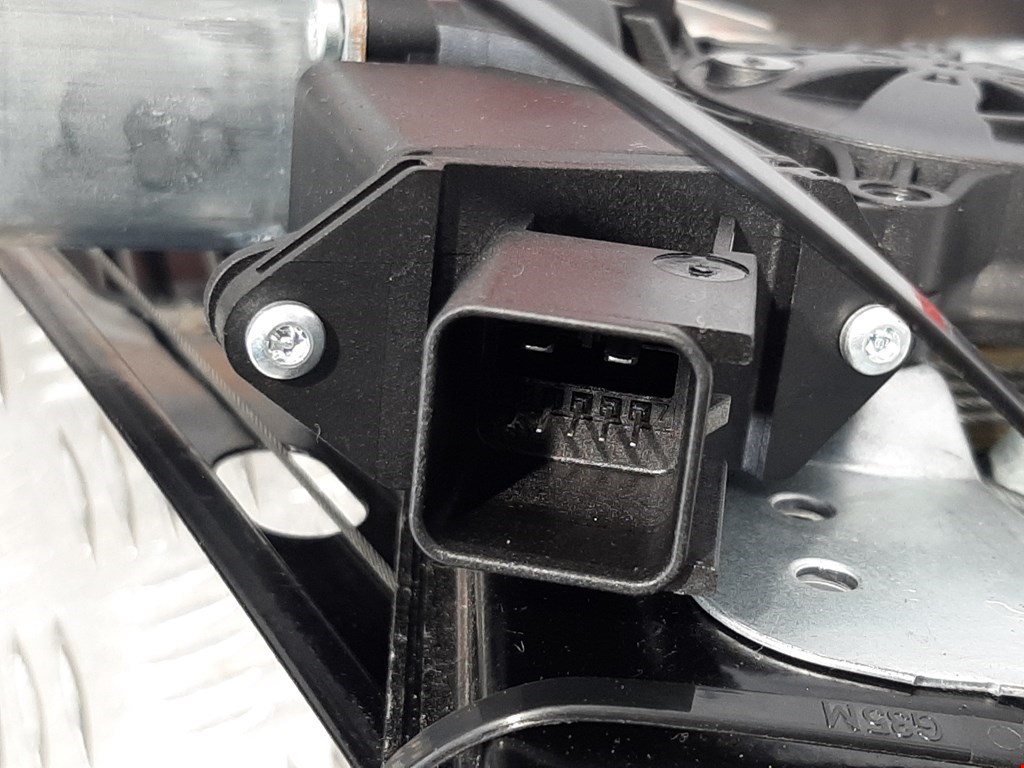 Стеклоподъемник передний правый OPEL Zafira C 2012-2019