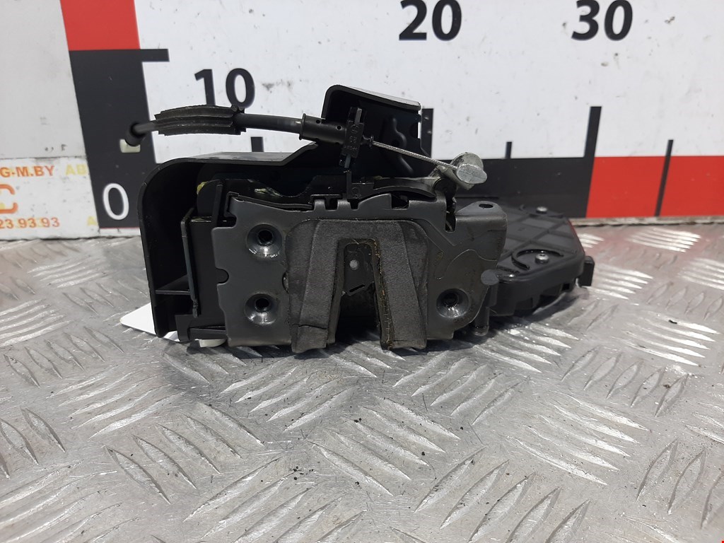 Замок двери задней правой Land Rover Freelander 2 (2006-2014)