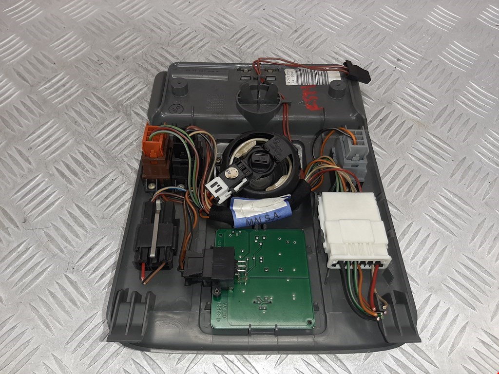 Плафон салонный (салона фонарь) RENAULT Safrane 1992-2000