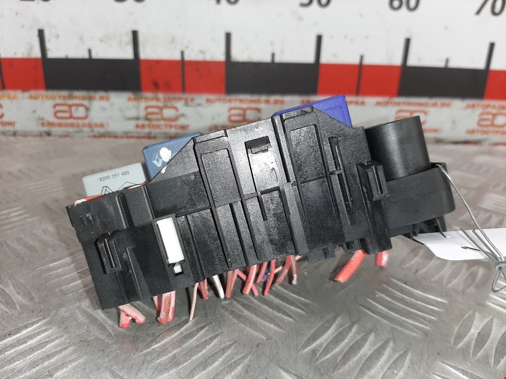 Датчик уровня в бачок омывателя RENAULT Megane III 2009-2016