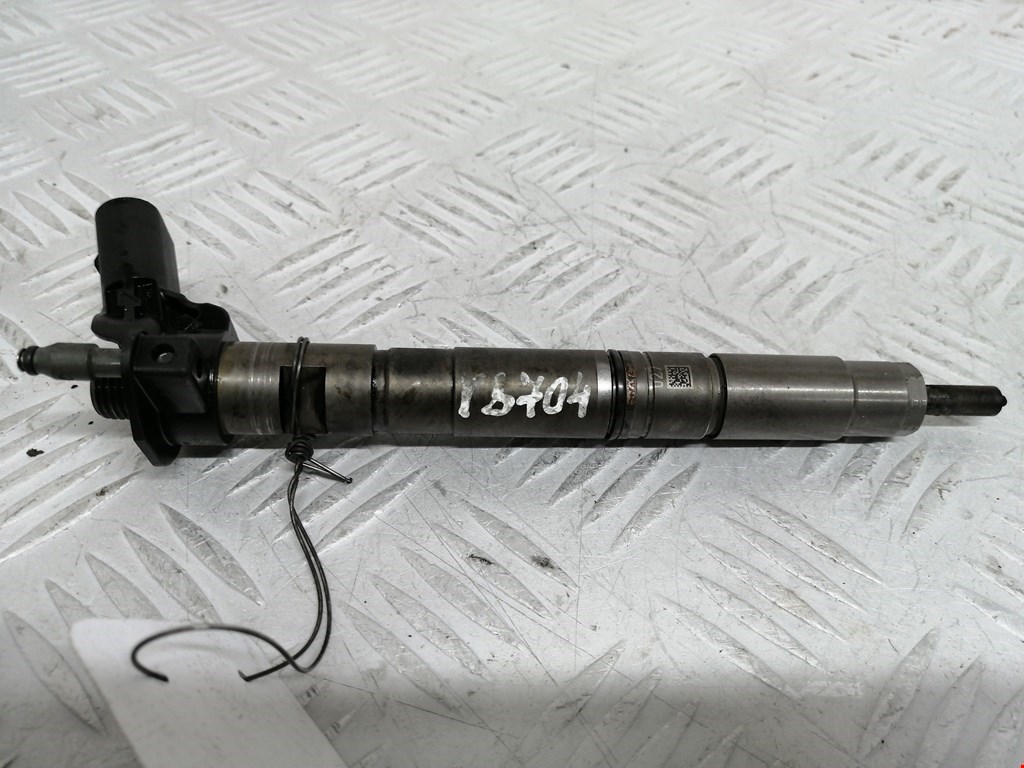 Форсунка дизельная электрическая VOLKSWAGEN Passat B6 2005-2011