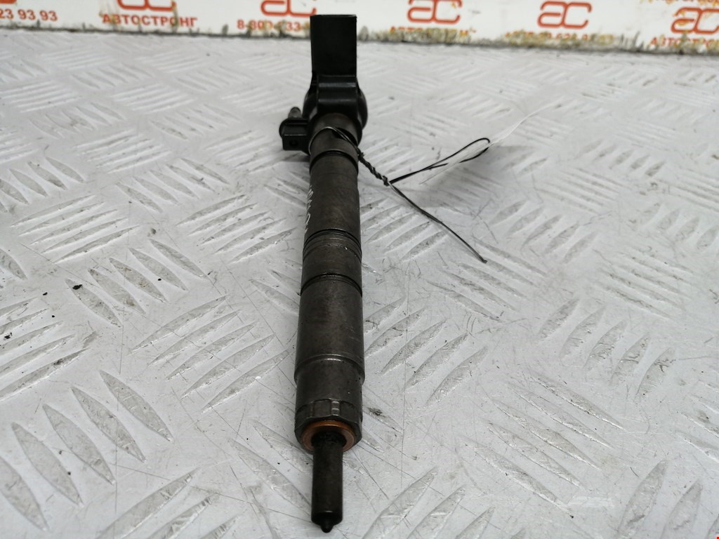Форсунка дизельная электрическая VOLKSWAGEN Passat B6 2005-2011