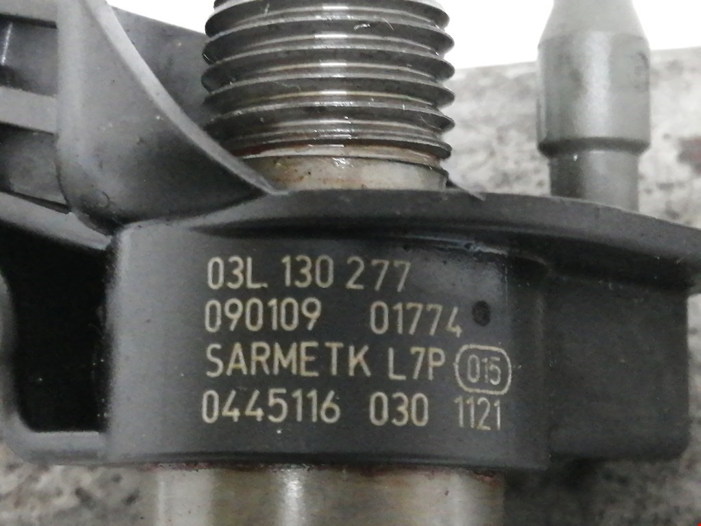 Форсунка дизельная электрическая VOLKSWAGEN Passat B6 2005-2011