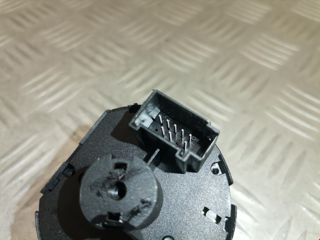 Переключатель света фар VOLKSWAGEN Passat B6 2005-2011