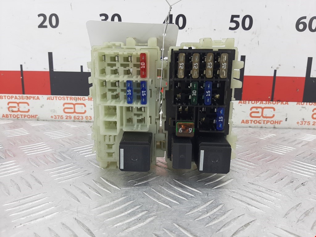 Датчик уровня в бачок омывателя LAND ROVER Freelander II 2006-2014