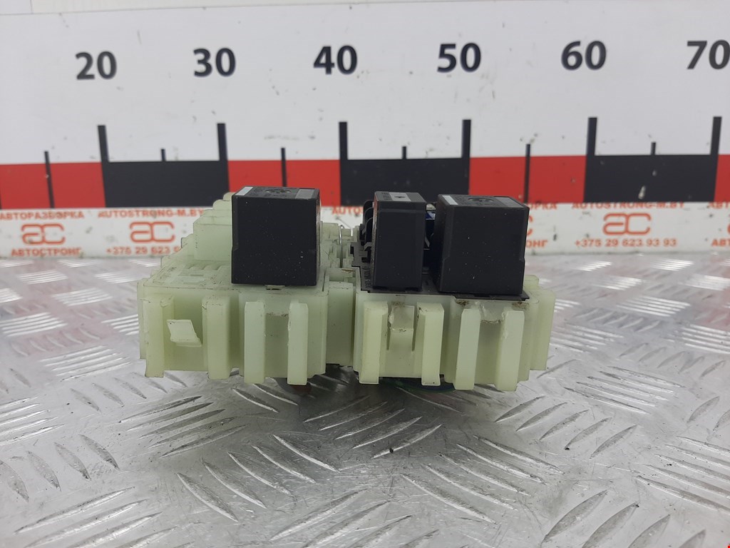 Датчик уровня в бачок омывателя LAND ROVER Freelander II 2006-2014