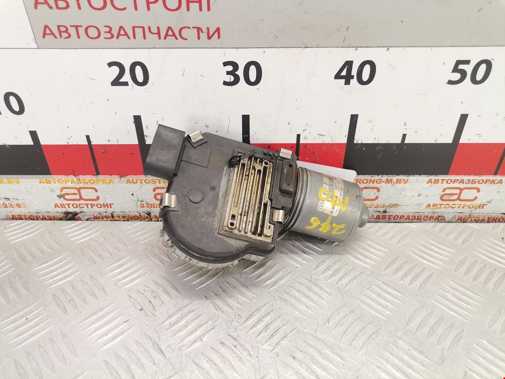 Моторчик стеклоочистителя передний AUDI A8 D3 2003-2010