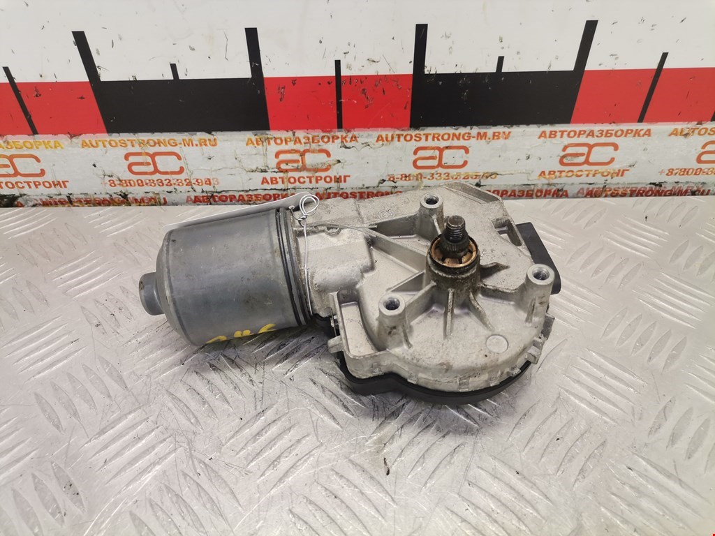 Моторчик стеклоочистителя передний AUDI A8 D3 2003-2010