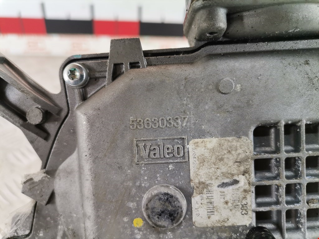 Моторчик стеклоочистителя передний CITROEN C4 Picasso 2006-2013