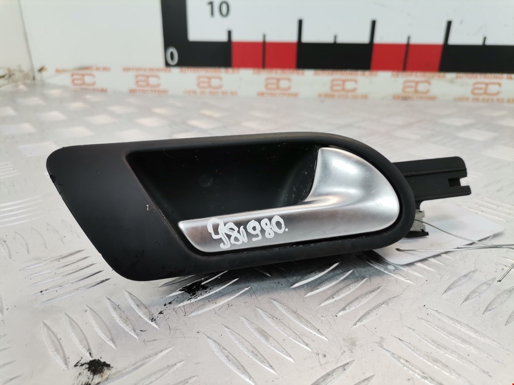 Ручка дверная задняя внутренняя правая VOLKSWAGEN Jetta V 2005-2011