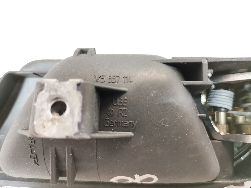 Ручка дверная задняя внутренняя правая VOLKSWAGEN Jetta V 2005-2011