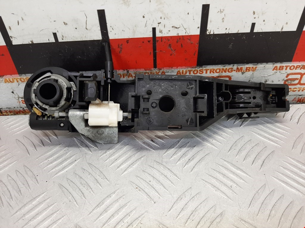 Ручка двери задней наружная правая RENAULT Laguna 2007-2015