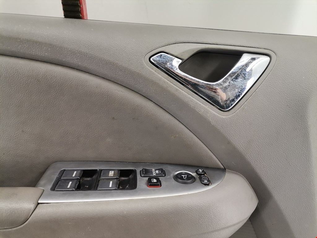 Дверь передняя левая HONDA Odyssey 2003-2008