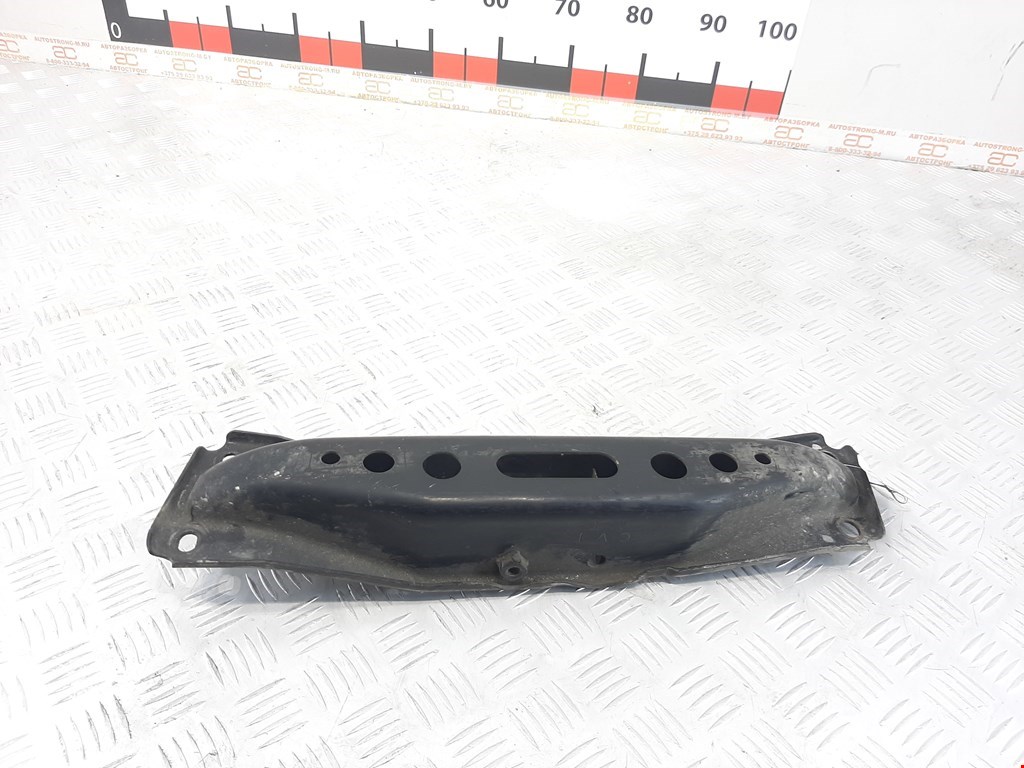 Кронштейн (крепление лапа траверса) кпп Infiniti FX 1 (S50) (2002-2008)