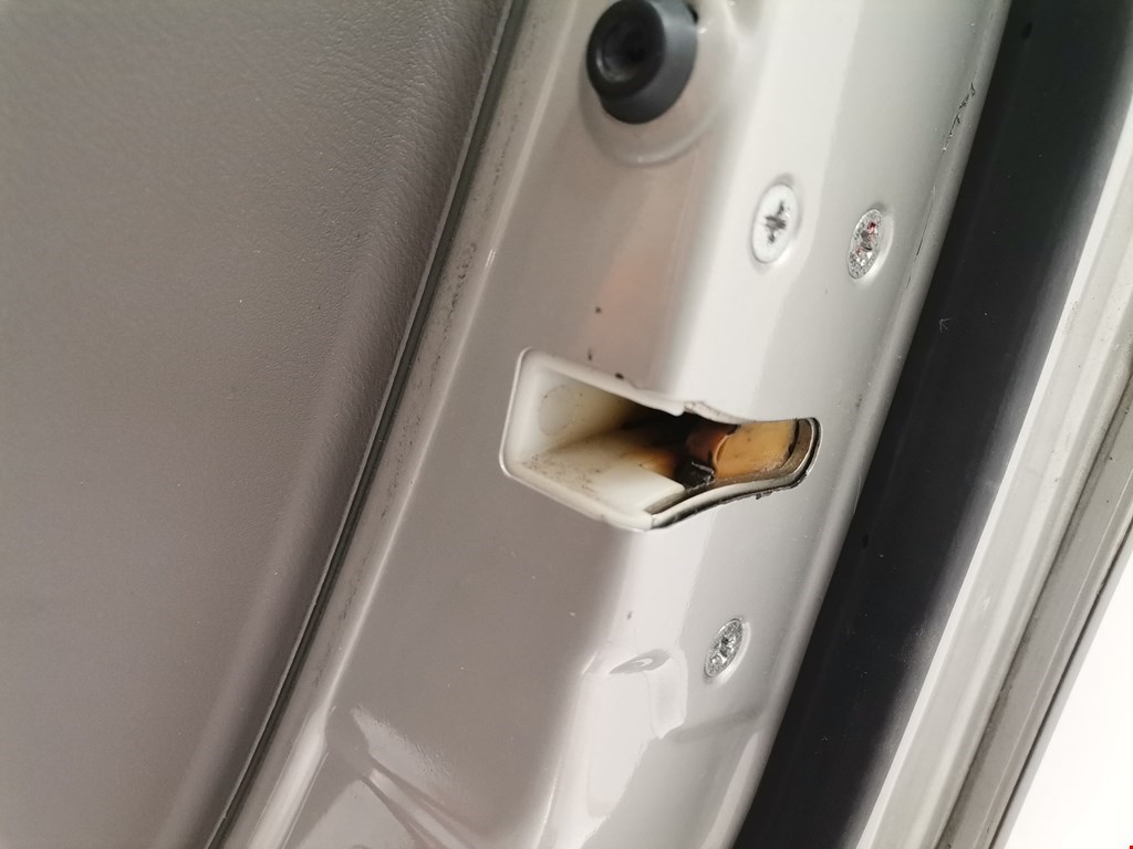 Дверь передняя правая HONDA Odyssey 2003-2008