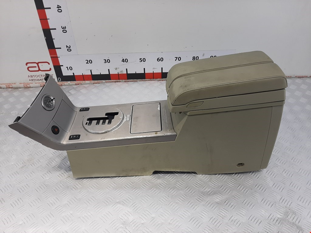 Подлокотник в салон INFINITI FX/ QX70 2002-2008