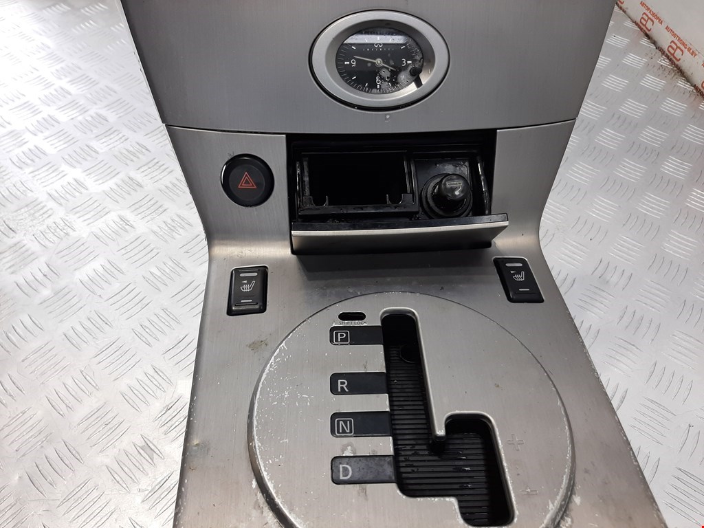 Подлокотник в салон INFINITI FX/ QX70 2002-2008