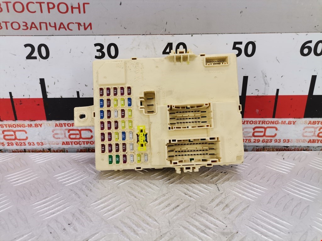 Датчик уровня в бачок омывателя HYUNDAI Sonata VI YF 2009-2014