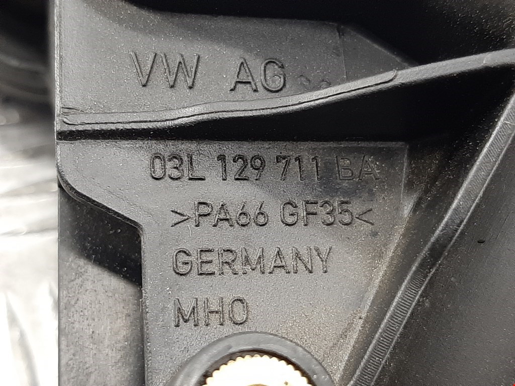 Коллектор впускной AUDI Q5 I 2008-2017