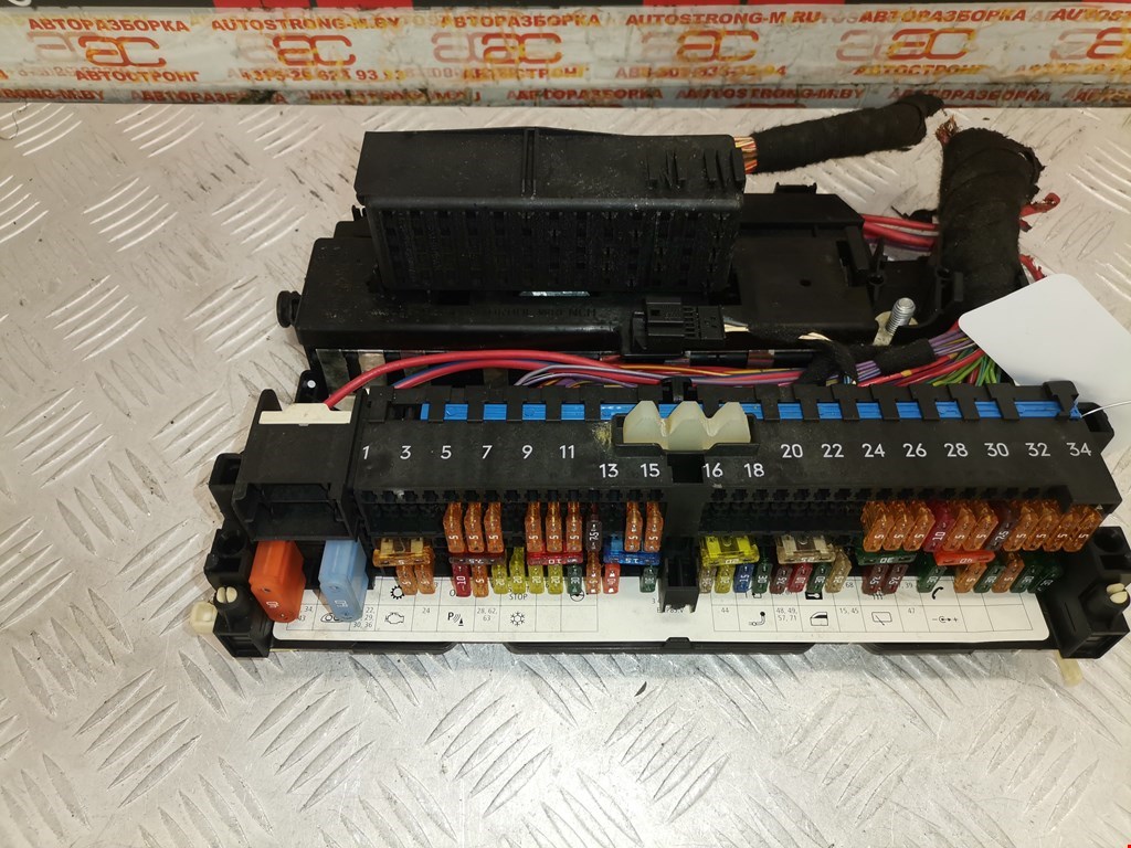 Датчик уровня в бачок омывателя BMW X3 E83 2003-2010