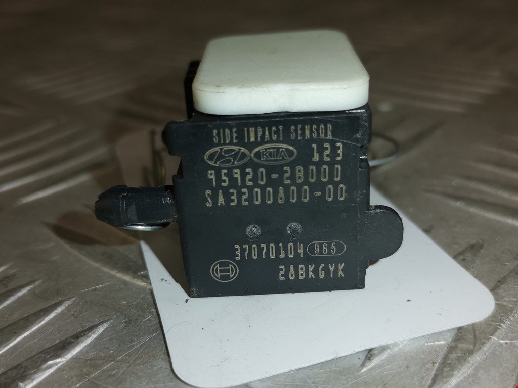 Датчик AIR BAG (подушек безопасности) HYUNDAI Santa Fe CM 2005-2012