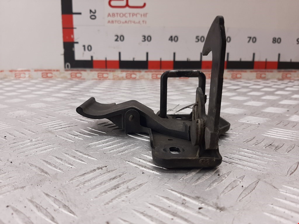 Замок капота VOLKSWAGEN Touareg 2002-2010