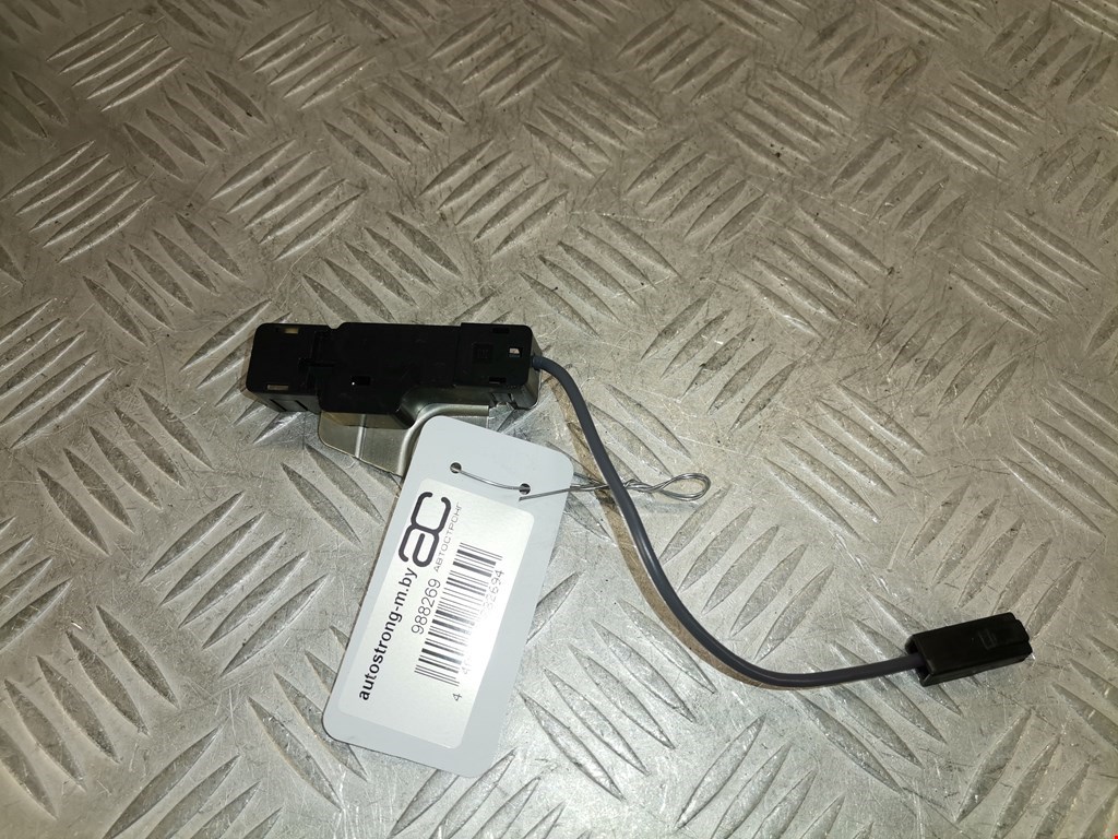 Усилитель антенны Chevrolet Cruze 3 (J400) (2015-2023)