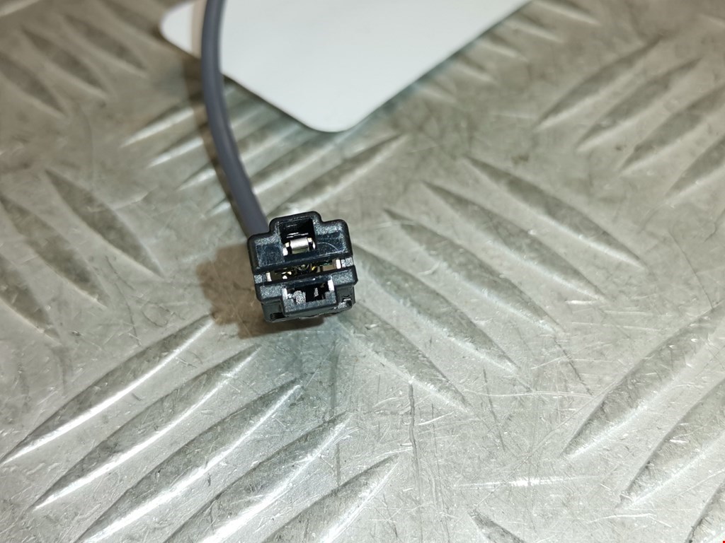 Усилитель антенны CHEVROLET Cruze 2015-н.в.