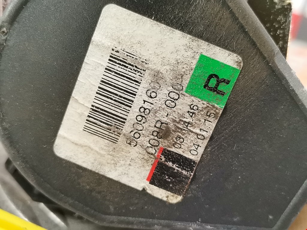 Ремень безопасности передний правый VOLKSWAGEN Touareg 2002-2010