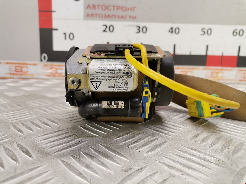 Ремень безопасности передний правый VOLKSWAGEN Touareg 2002-2010