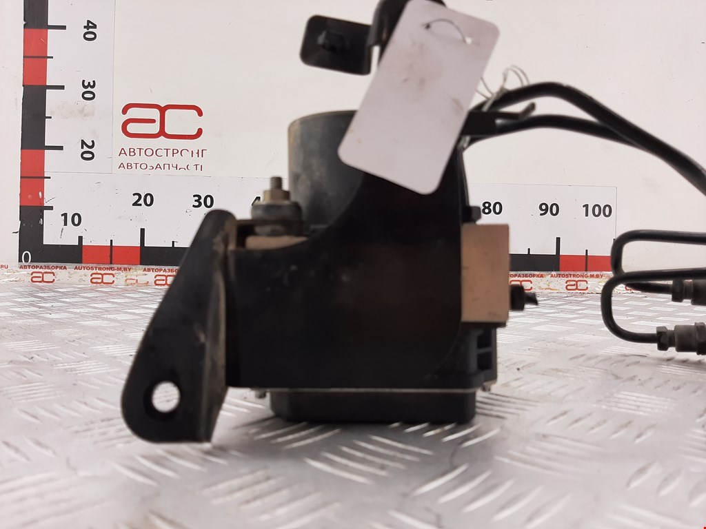 Блок ABS (насос) HYUNDAI Sonata VI YF 2009-2014