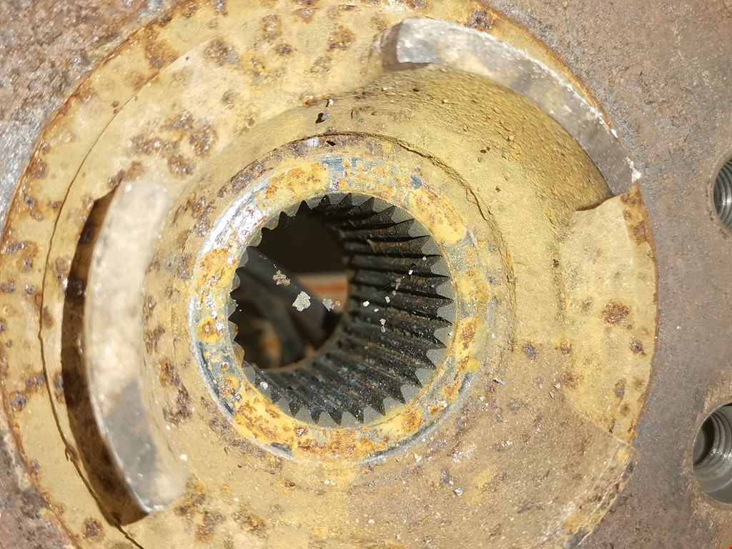 Ступица задняя правая VOLKSWAGEN Touareg 2002-2010