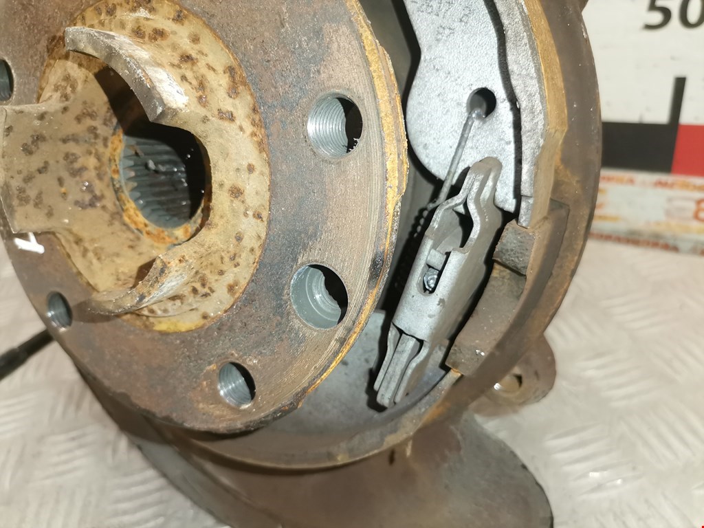 Ступица задняя правая VOLKSWAGEN Touareg 2002-2010