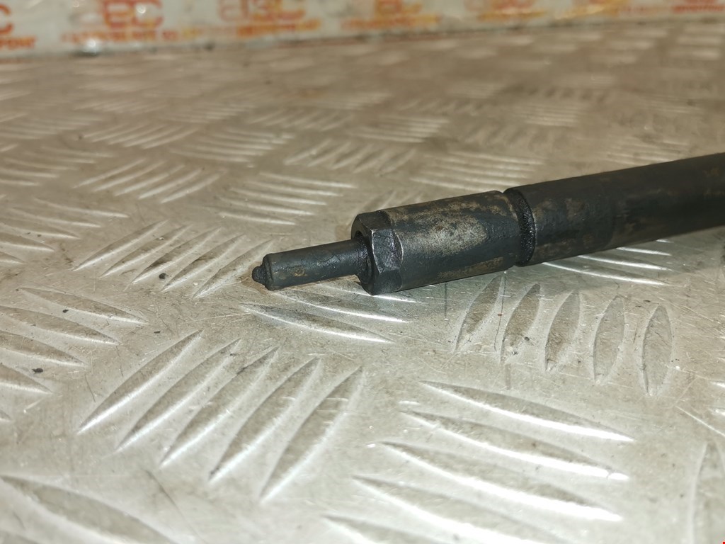 Форсунка дизельная электрическая KIA Sportage II 2004-2010