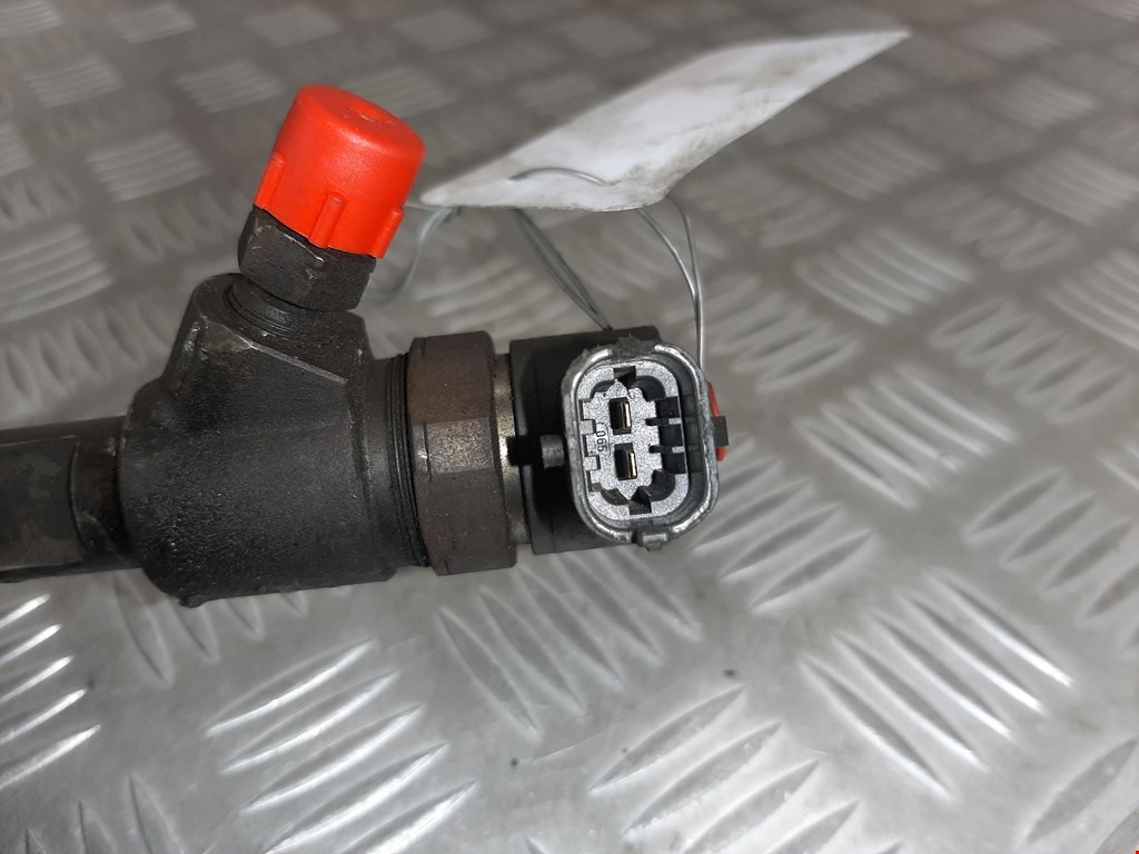 Форсунка дизельная электрическая OPEL Astra J 2009-2017