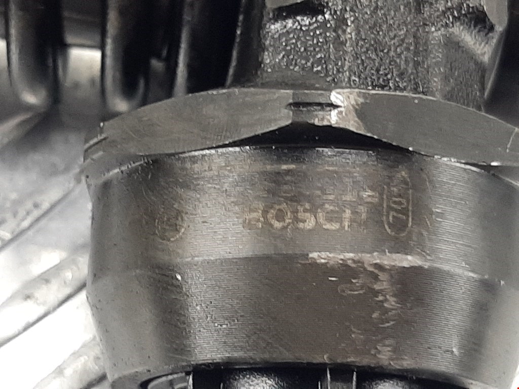 Форсунка дизельная электрическая VOLKSWAGEN Passat B6 2005-2011