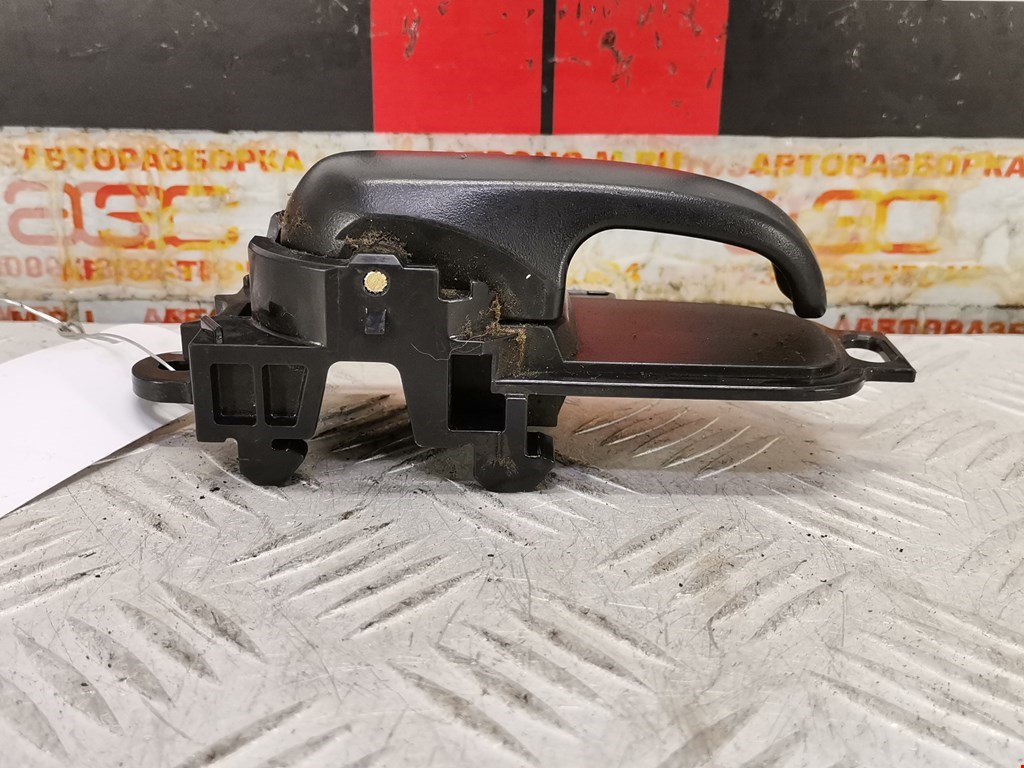 Ручка дверная передняя внутренняя правая NISSAN Tiida C11 2004-2014