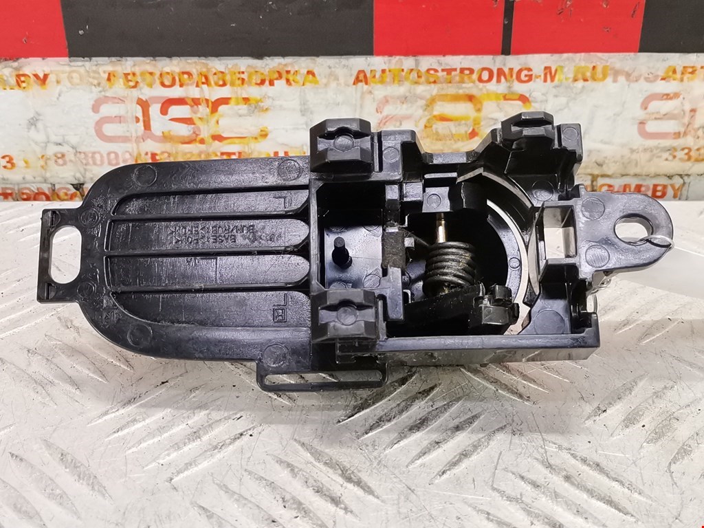 Ручка дверная задняя внутренняя левая NISSAN Tiida C11 2004-2014