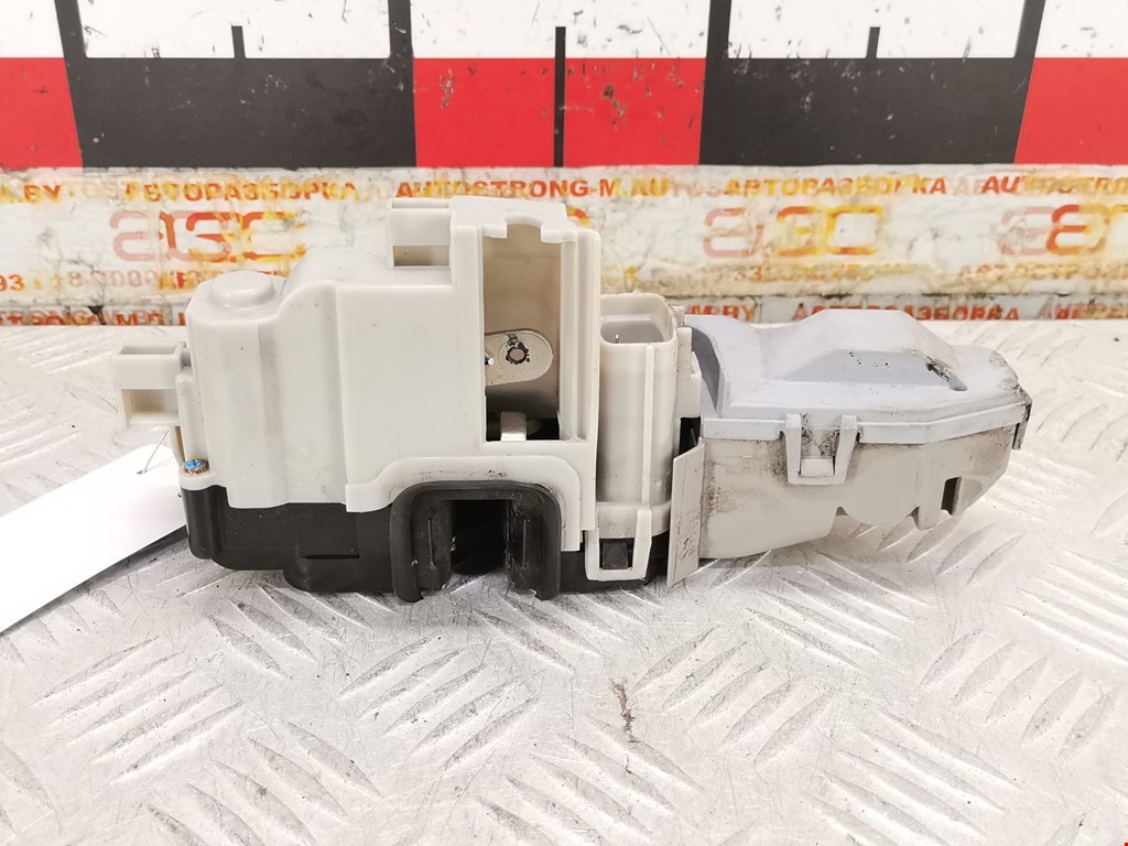 Замок двери передней правой FIAT Bravo 2007-2014