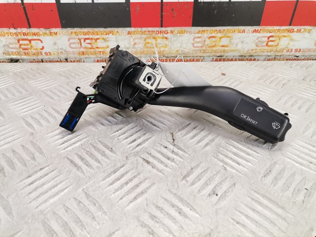 Переключатель дворников (стеклоочистителя) Volkswagen Jetta 5 (2005-2010)