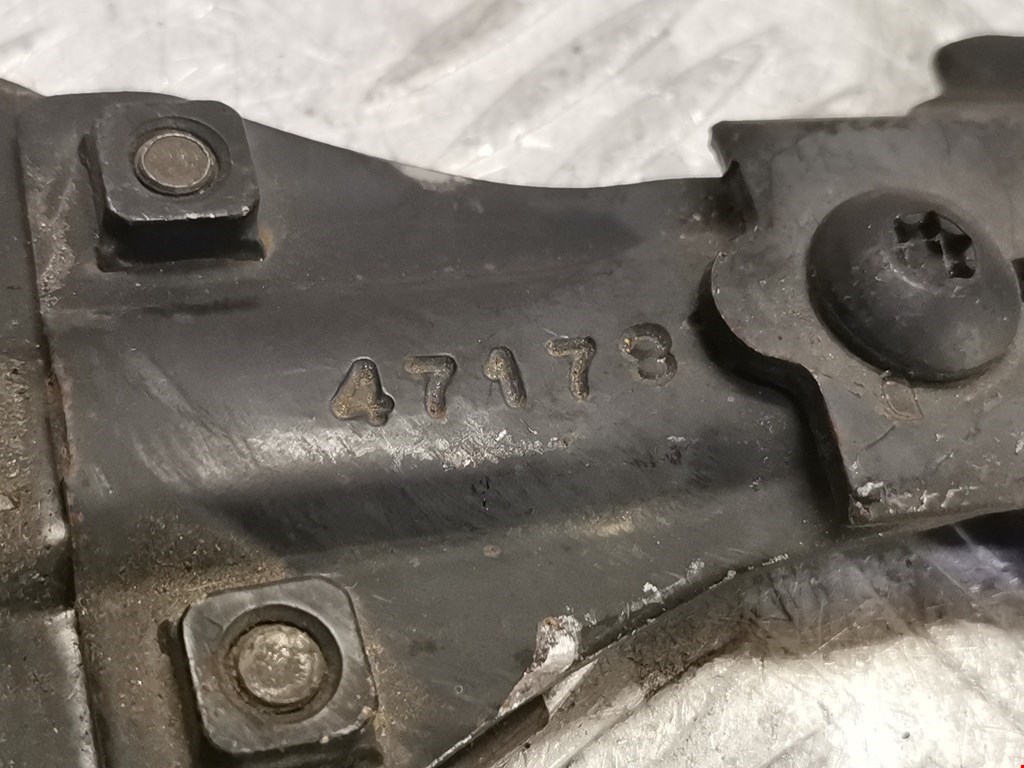 Ролик двери сдвижной (левый/правый средний верхний/нижний) CHRYSLER Voyager III GS 1995-2000