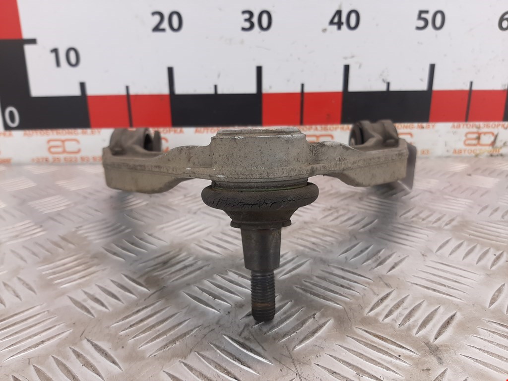 Рычаг передний левый VOLKSWAGEN Touareg 2002-2010