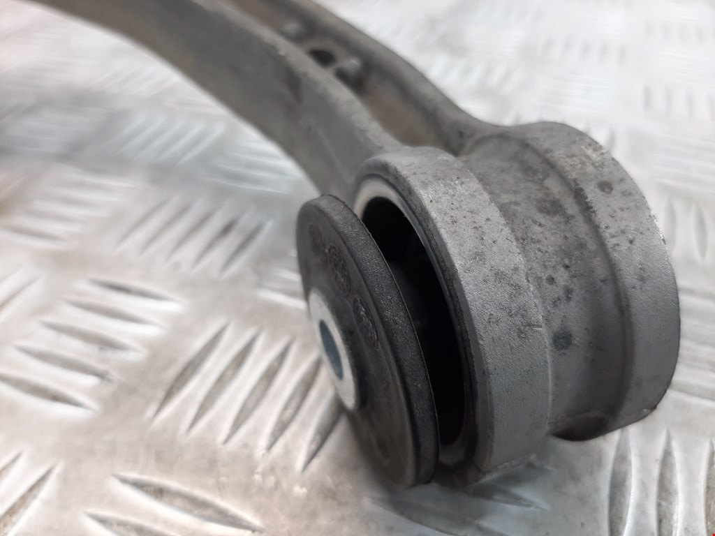 Рычаг передний левый VOLKSWAGEN Touareg 2002-2010