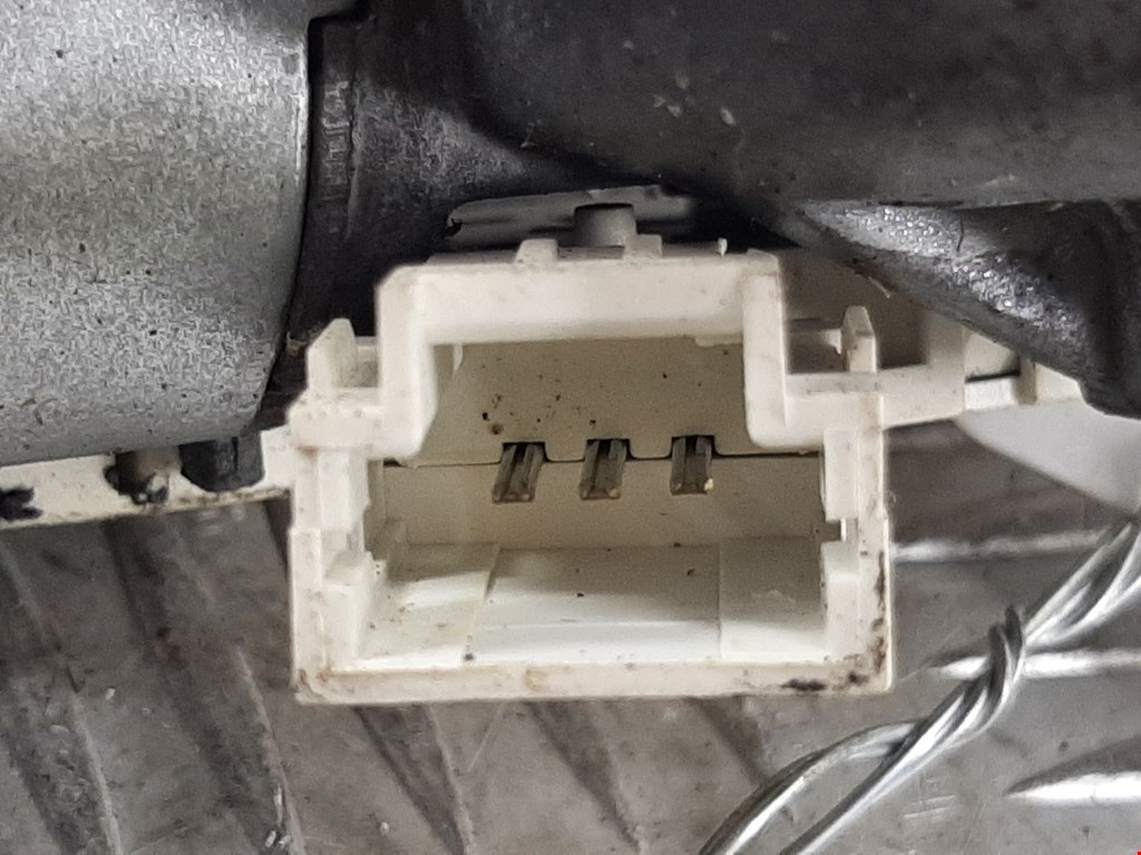 Моторчик стеклоочистителя задний RENAULT Laguna 2001-2007