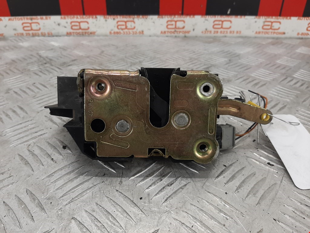 Замок двери задней левой RENAULT Safrane 1992-2000