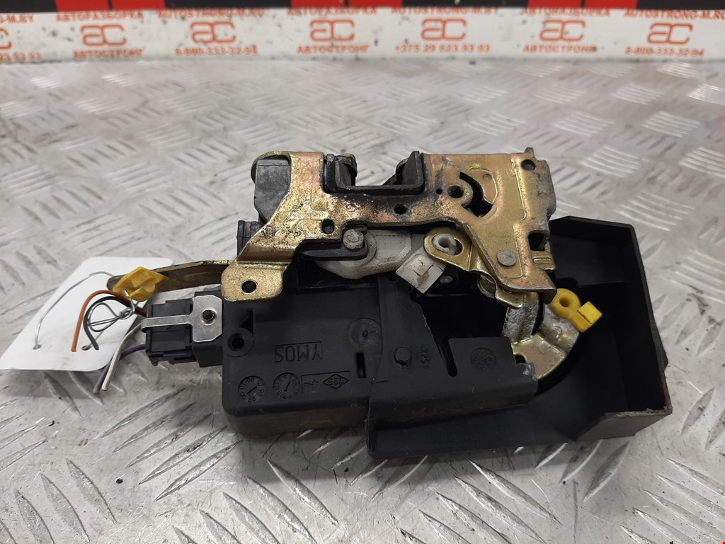 Замок двери задней левой RENAULT Safrane 1992-2000