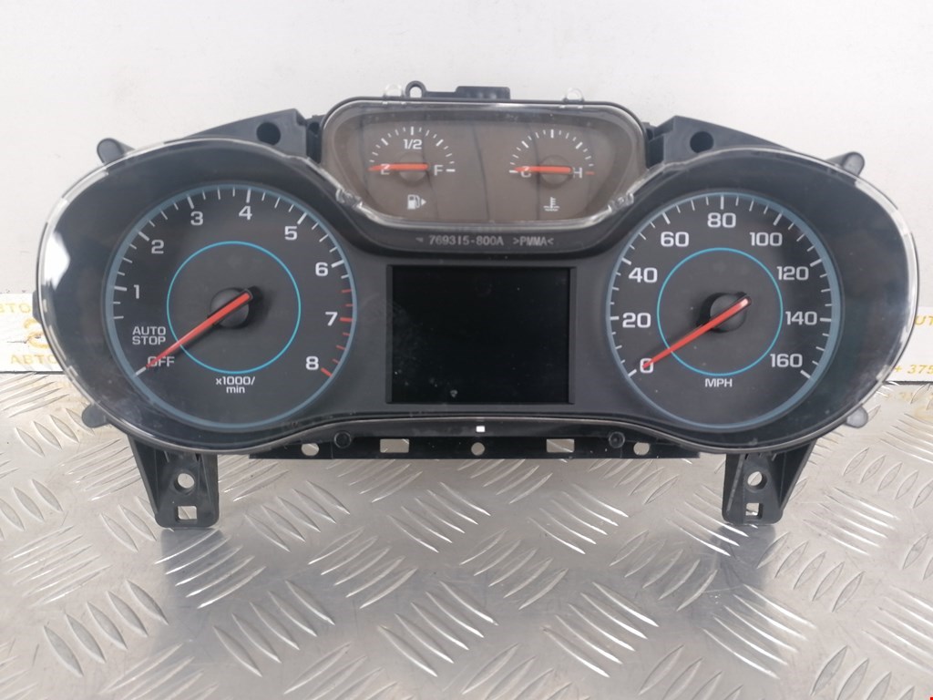 Панель приборная (щиток приборов) Chevrolet Cruze 3 (J400) (2015-2023)